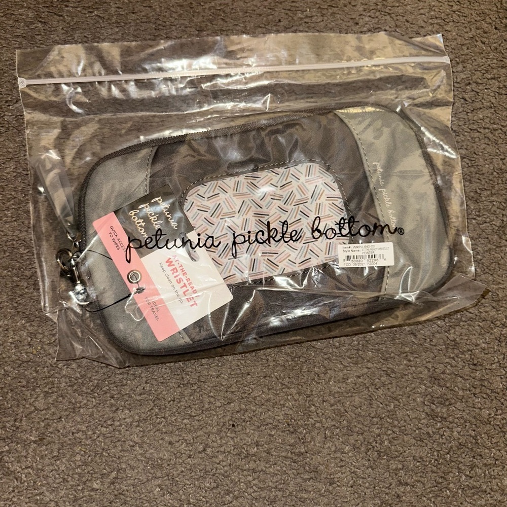 Petunia Pickle Bottom At the Ready Wristlet